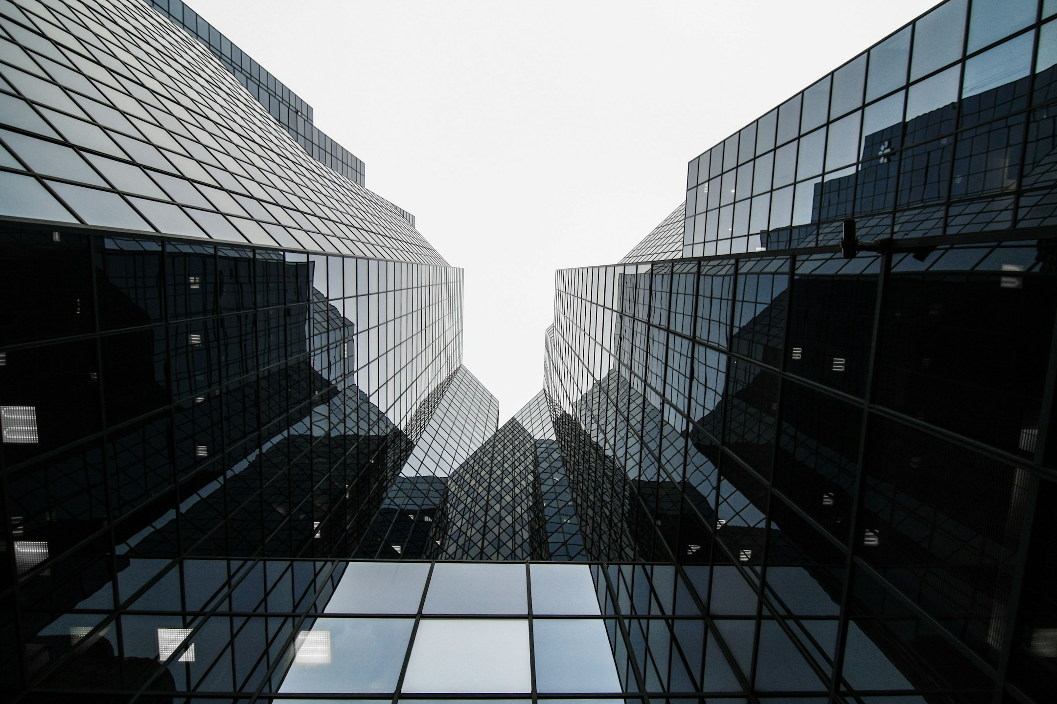 Architecture opening toward the sky